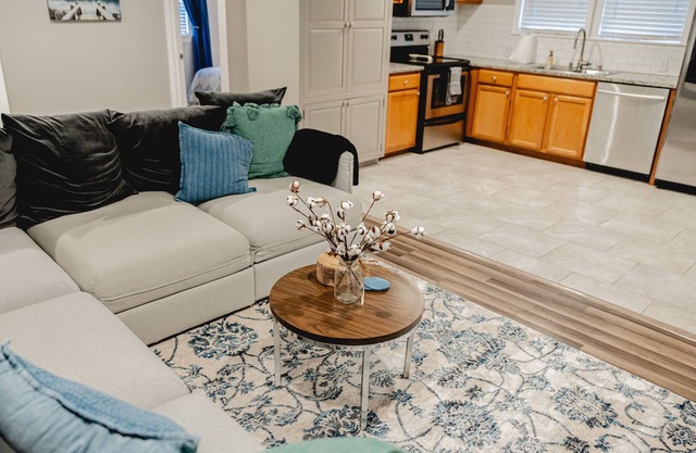 Turn key house on quiet cul-de-sac, close to Concord attractions