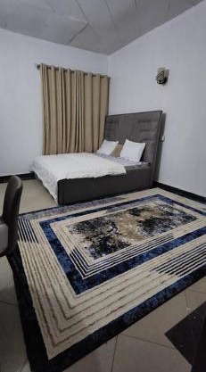 Tut's Place 2