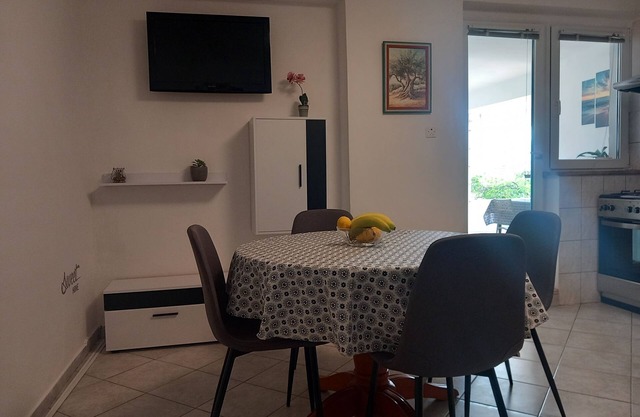 Two bedroom apartment near beach Kučište, Pelješac (A-12832-a)