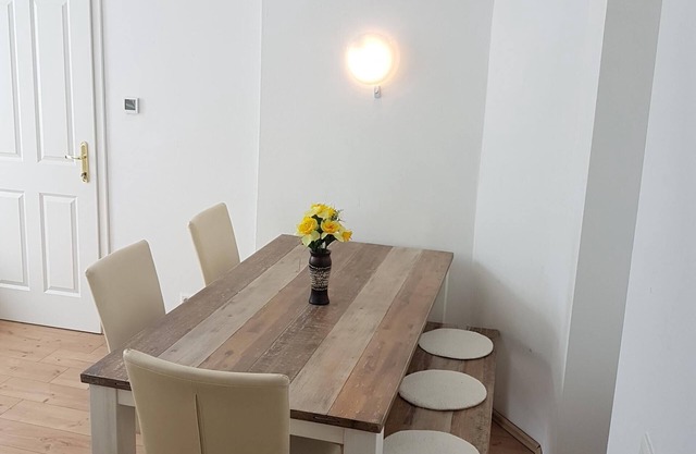 Two bedroom Apartment Pramergasse A31