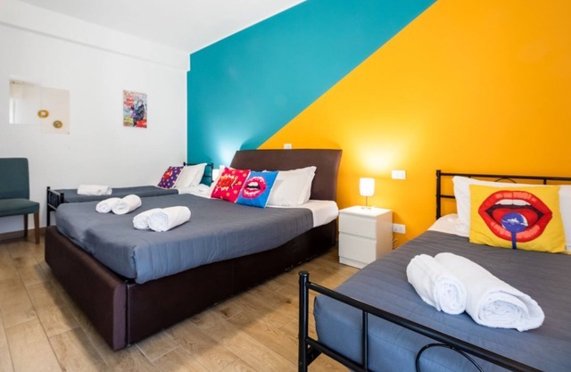 Two-room apartment with pop art vibes