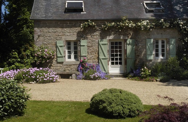 Ty Ar Pennduig - Lovely restored stone cottage set in peaceful countryside