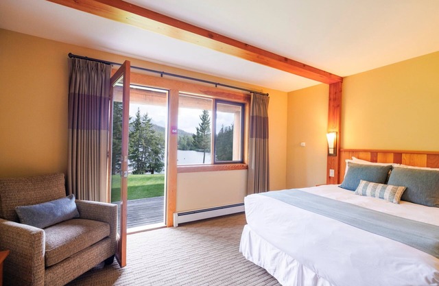Tyax Lodge & Heliskiing