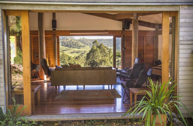 Tyraman Retreat - Unique mountain getaway for large groups in the Hunter Valley