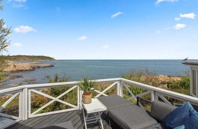 "Ullamaj" - 30m from the sea by Interhome
