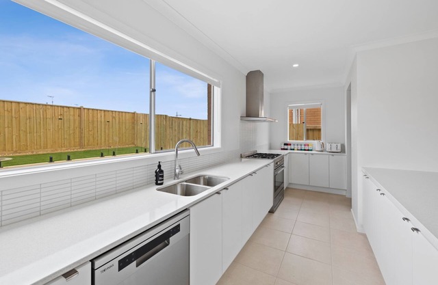 Ultimate Family Retreat on Rosella