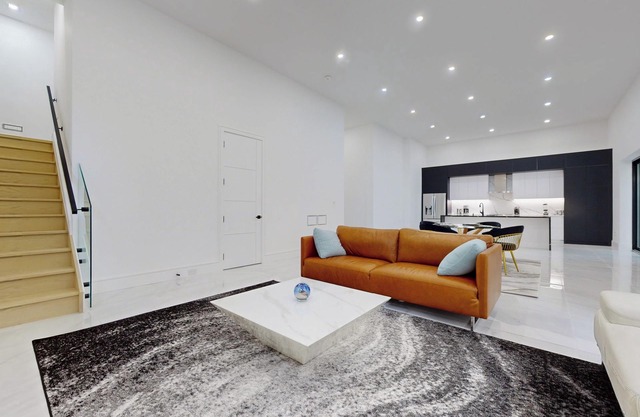 Ultra Luxurious & Modern Minimalist Suite