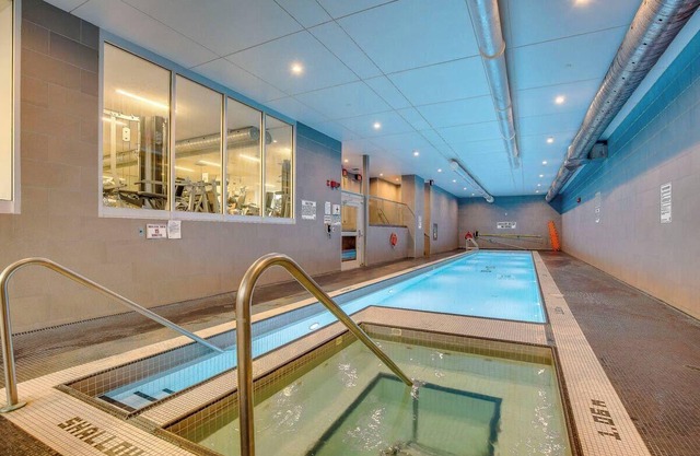 Unbeatable view & location! Modern cozy condo - walk to all hotspots!