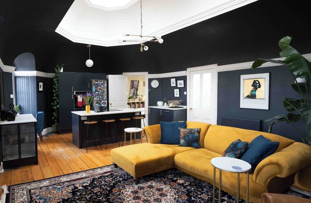 Unique flat in leafy location by Glagsow's Botanic Gardens. Walk to West End!