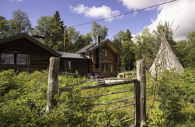 Unique Mountain Lodge IN THE Heart OF Jämtland
