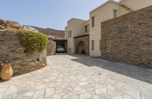 Unique view Villa in Tinos