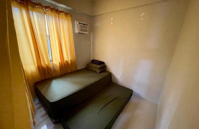 Unit E - Furnish 1Bedroom condo