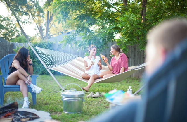 University Mill House-Relax & Explore/Stylish Escape with King bed/Firepit