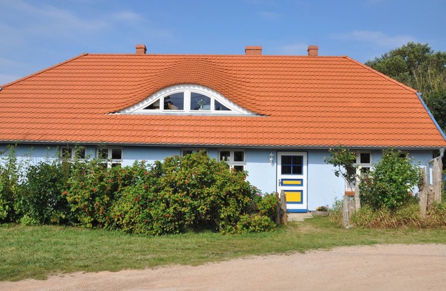 Unser Ostseehaus - cozy apartment in a farmhouse with garden