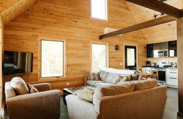 Unwind by the Sea at The Salty Pearl: Your Charming Coastal Log Cottage