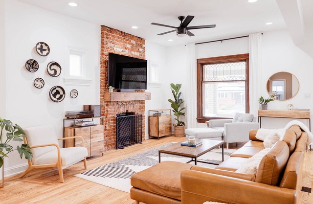 Updated Family Friendly Bungalow in Wash Park w Sauna - Walk to Everything!