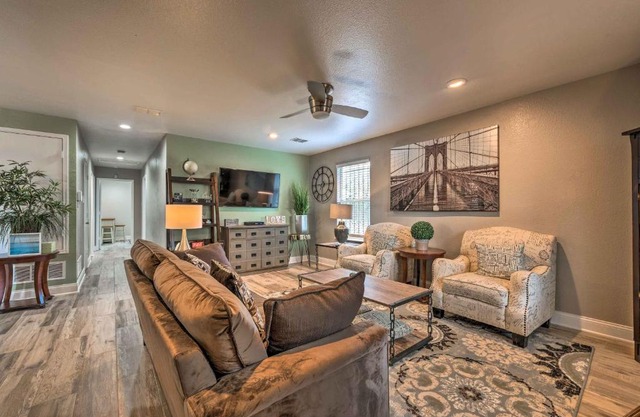 Updated Uptown Dallas House - 2 Miles to Downtown!