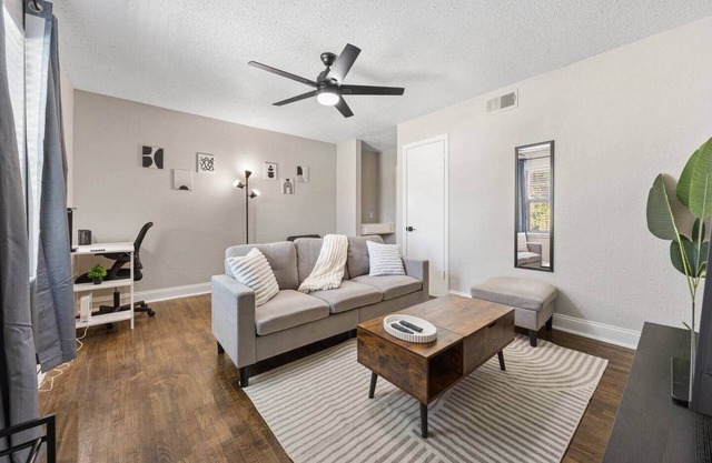 Upscale 1BD King Suite | Pool, W/D, Desk, Parking