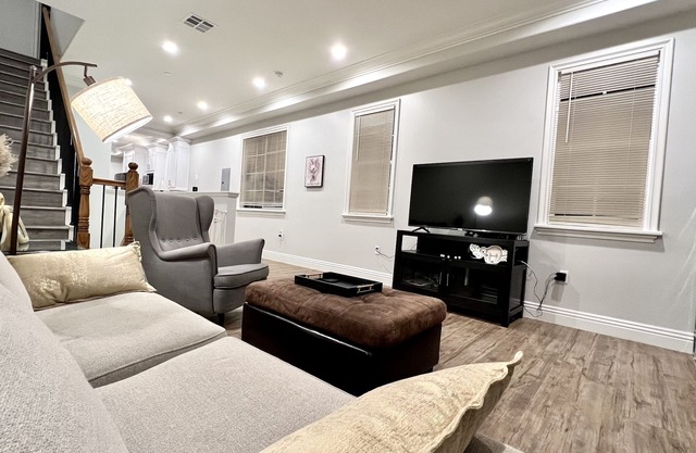 Upscale Condo NEW 2 BR ENSuite 2.5 Bath Attached Garage , full amenities