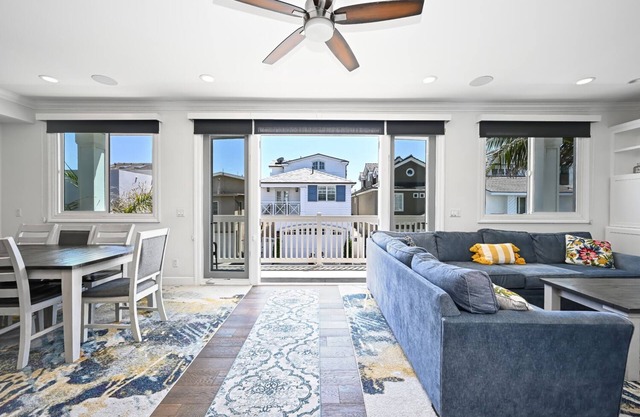 Upscale Home with Rooftop Deck, Jacuzzi, & Firepit