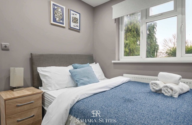 Upto 20% OFF | Guest Fav 5BR | Reading & Parking