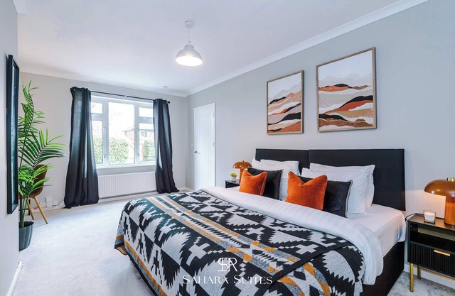Upto 20%OFF | Stylish 4BR | Sleeps 7 | Parking