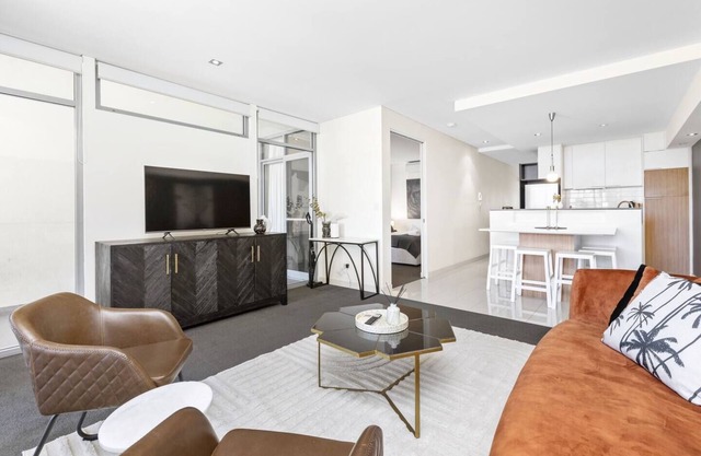 Urban Elegance 3bdrm CATBus PerthCBD,WACA,Optus
