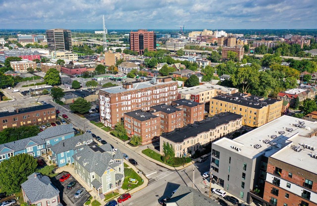 Urban Indy Haven: Central, Walkable, Quiet, & Safe
