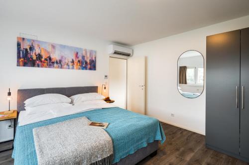 URBAN ISLAND I Riverside Apartments