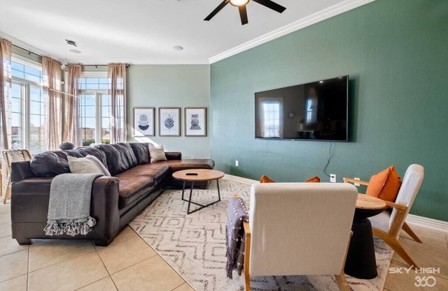 Urban Jungle Oasis Near Pinnacle Hills
