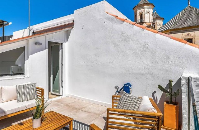Urban Rose , Superb private House in historical center, with sunny rooftop