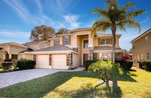 UTOPIA-10 mins Disney, UPGRADED Pool/Spa,Games Room, WIFI,Gated Community