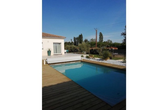 Uzes (8km), lovely guest house with swimming pool.