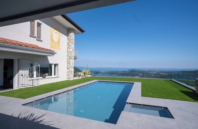 VILLA BELLAVISTA - private Pool Garda Lake view