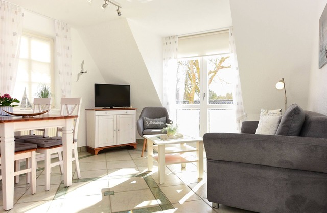 Vacation apartment/apartment for 4 guests with 65m² in Wrixum on Föhr (120800)
