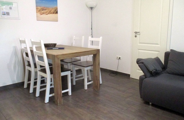 Vacation apartment/apartment for 3 guests with 35m² in Wangerland (94322)