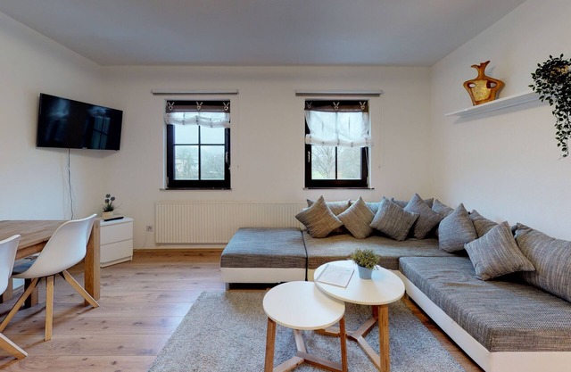 Vacation apartment/apartment for 8 guests with 102m² in Rödental (128870)