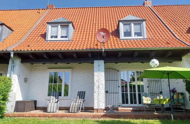 Vacation apartment/apartment for 2 guests with 60m² in Zingst (79954)