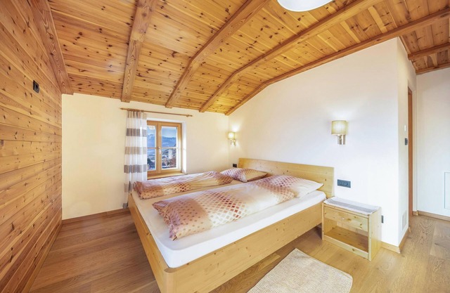 Vacation Apartment "Malgorerhof Sonja" with Mountain View, Wi-Fi & Shared Garden