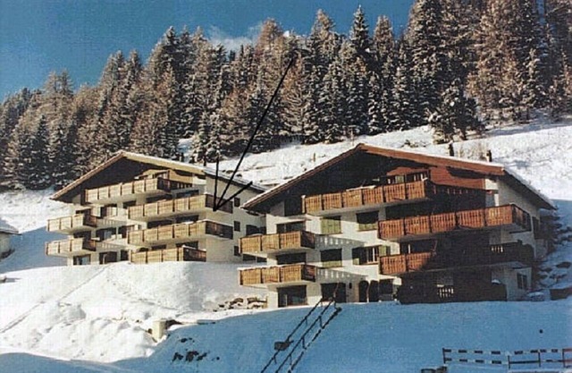Vacation apartment with 3.5 rooms, 78 m2, near Parsennbahn (5 min) above the promenade