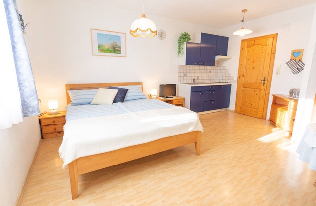 Vacation apartment (25 sqm) with balcony and view of the town of Waidhofen