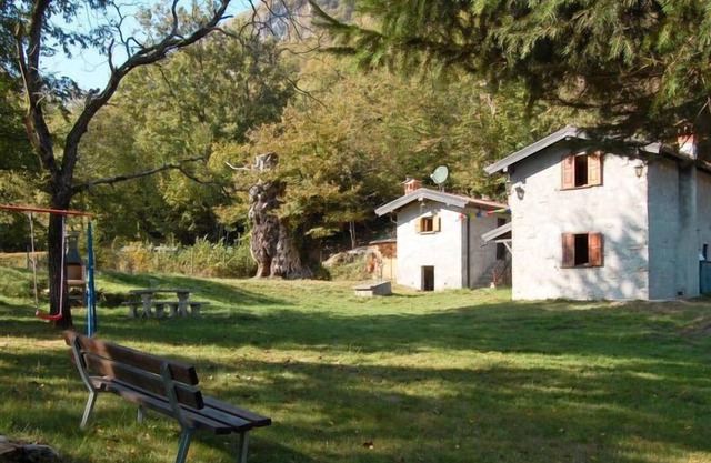 Vacation home Baite Pidaggia in Carlazzo - 5 persons, 3 bedrooms