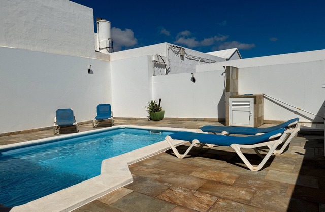 Vacation Home 'Preciosa' with Mountain View, Wi-Fi and Air Conditioning