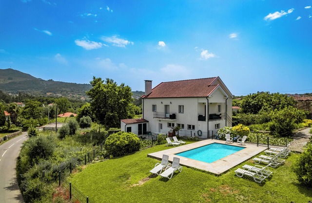 Vacation home with private pool ideal for families - Casa da Professora