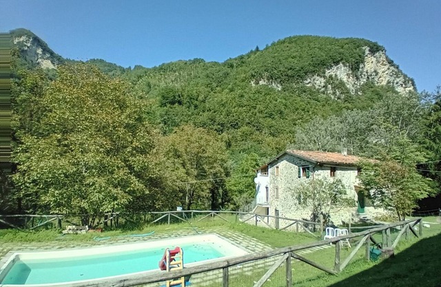 Vacation Home "Relais In Spa La Grotta Del Vento" with Mountain View, Shared Pool & Wi-Fi