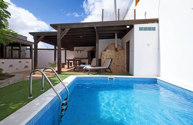 Vacation Home "Villa Antonia" with Pool, Wi-Fi, Terraces & Garden