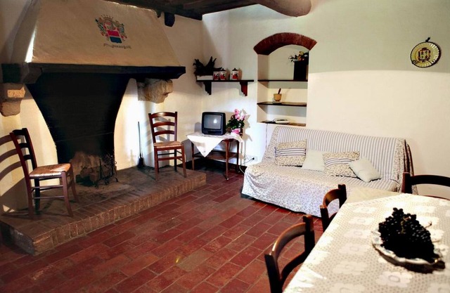 Vacation in a former monastery from the 14th century - Apartment Torre