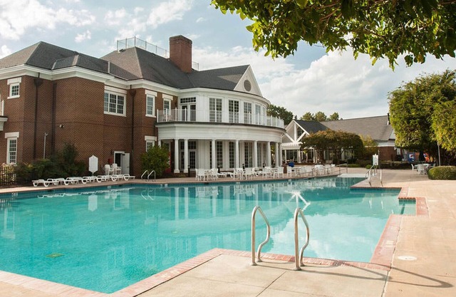Vacation Village at Williamsburg Resort: 2BR/2BA