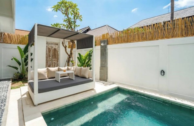 Vajrayana - Serene 2 Bed with Pool Views & Premium Amenitiesnn