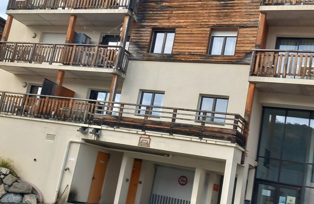 Valberg resort studio center, heated indoor pool, closed parking lot